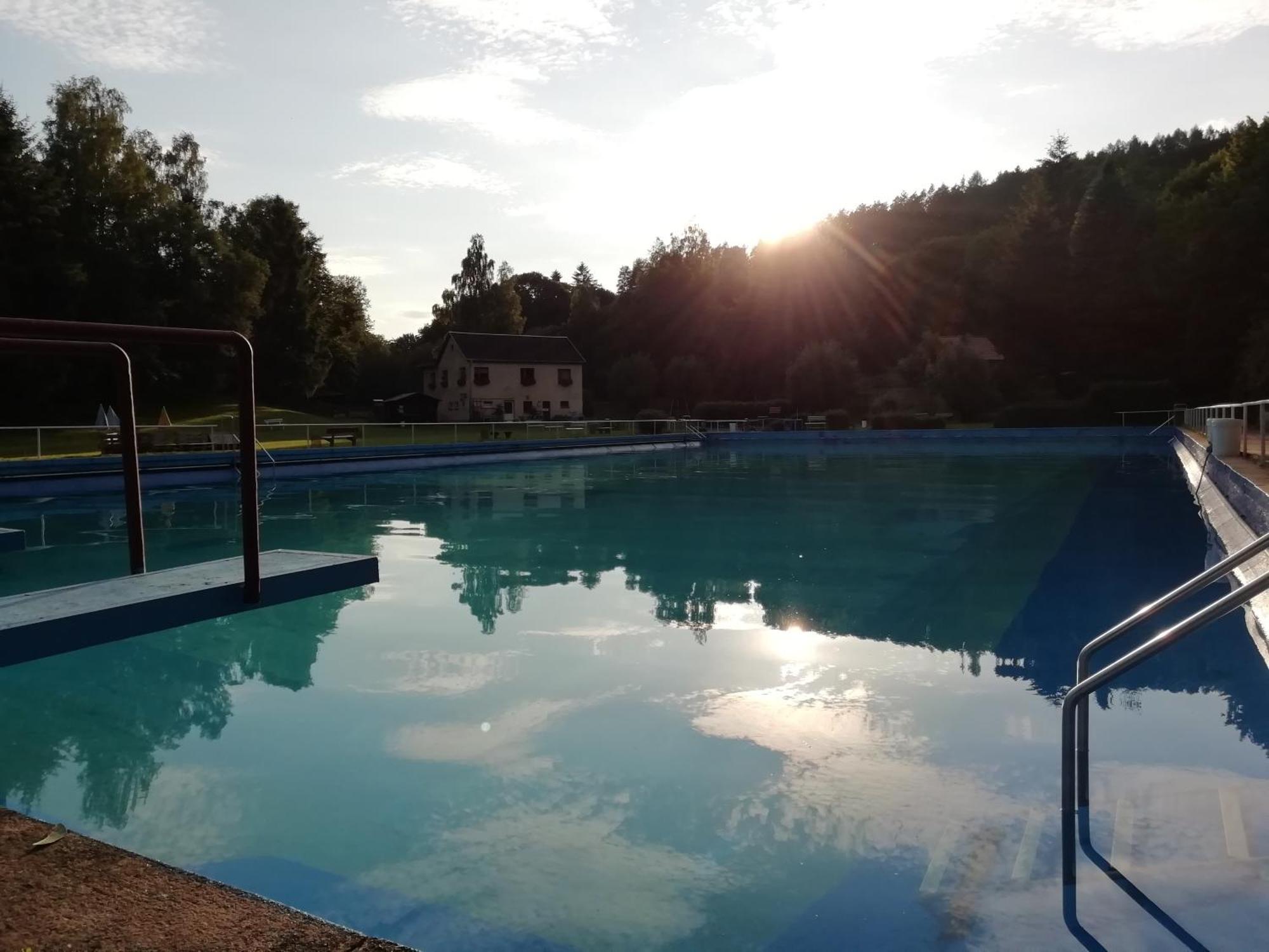 Sessles Waldhaeusschen Dietzhausen Suhl Bagian luar foto